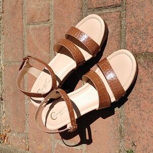 Cato Double Strap Platform Sandal Size 8